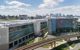 Aloft by Marriott London Excel